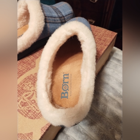 Born - Picture 2 of 5